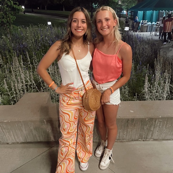 Meet your Posher, Regan - Picture 1 of 1